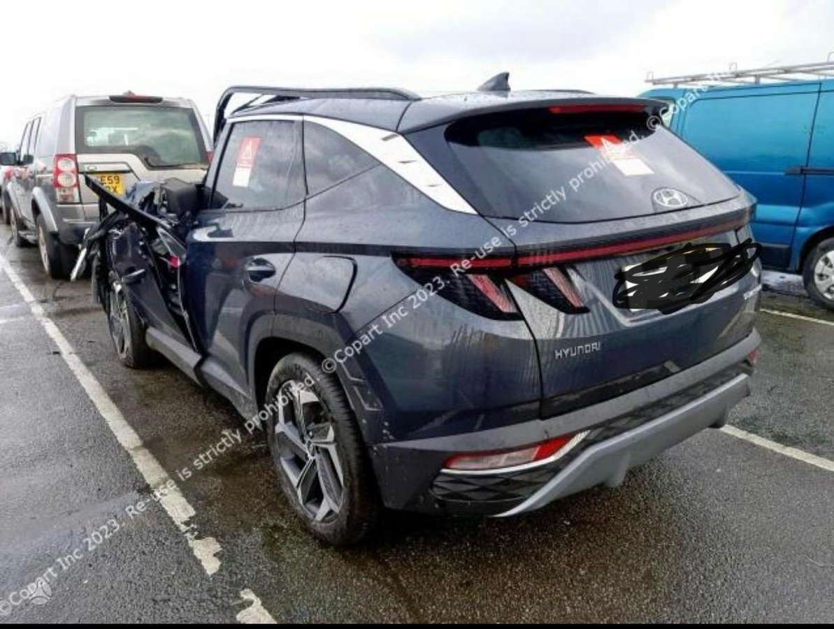 Hyundai Tucson dalimis. Dalimis