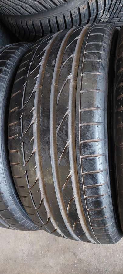 Bridgestone, vasarinės 225/40 R18