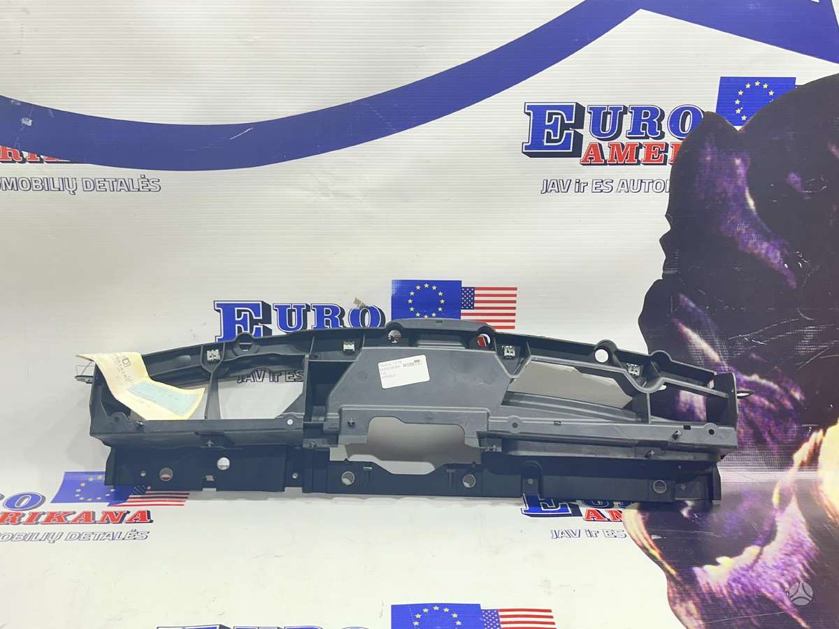 Chrysler Pacifica kėbulo dalys
