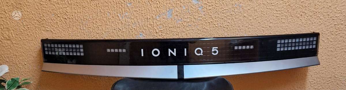 Hyundai IONIQ 5 bamperiai, sparnai, žibintai