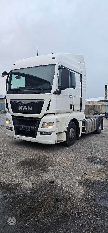 MAN TGX, semi-trailer trucks