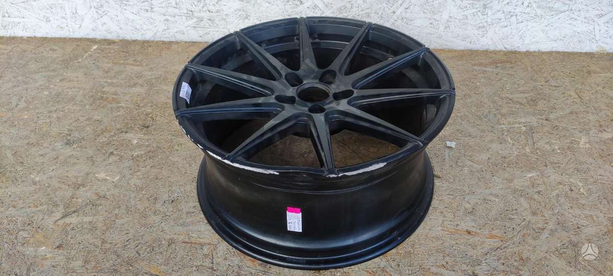 BMW 2 serija Cen12323