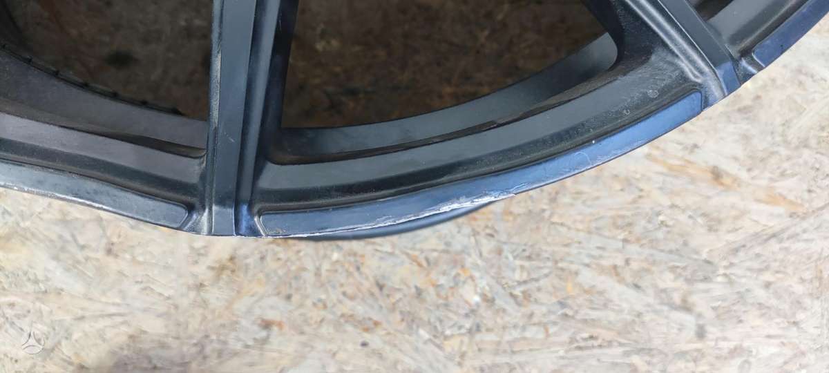 BMW 2 serija Cen12323