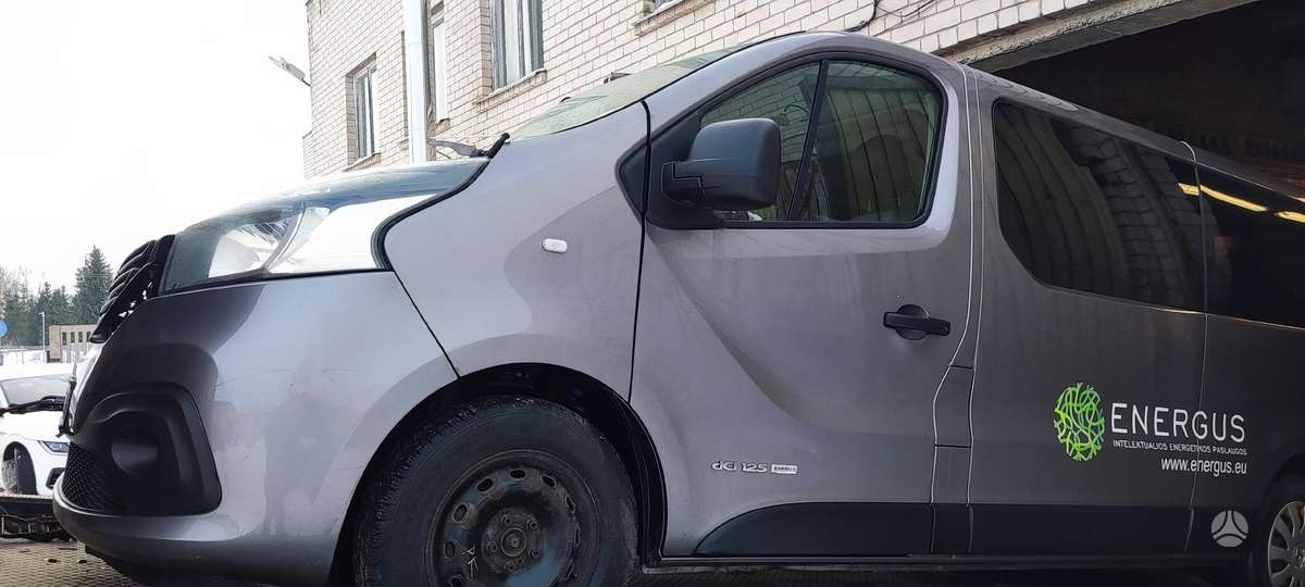 Renault Trafic, keleiviniai mikroautobusai