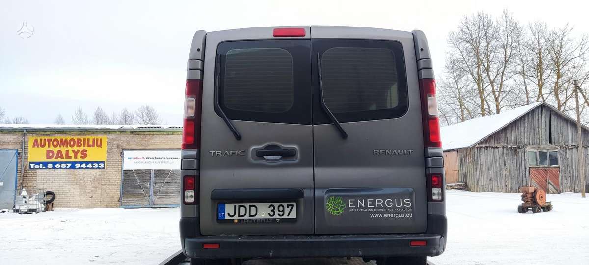 Renault Trafic, keleiviniai mikroautobusai