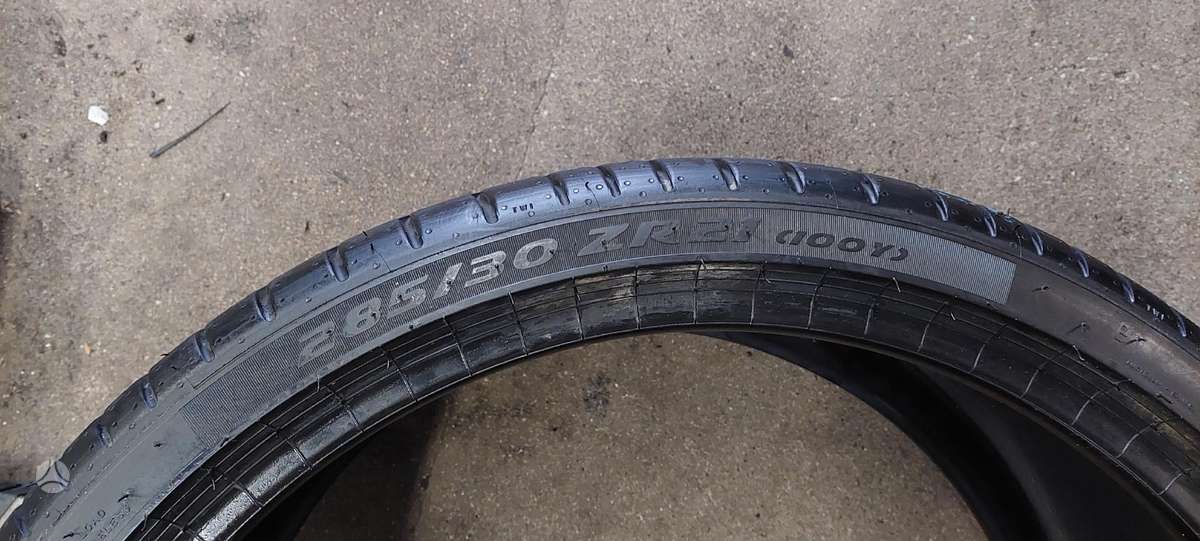 Pirelli, summer 285/30 R21