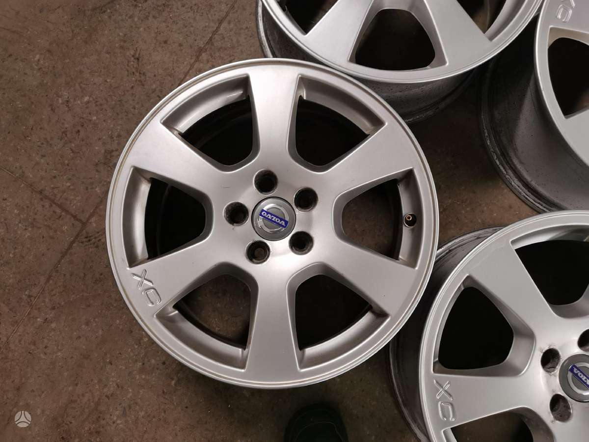 Volvo Xc, lengvojo lydinio, R17