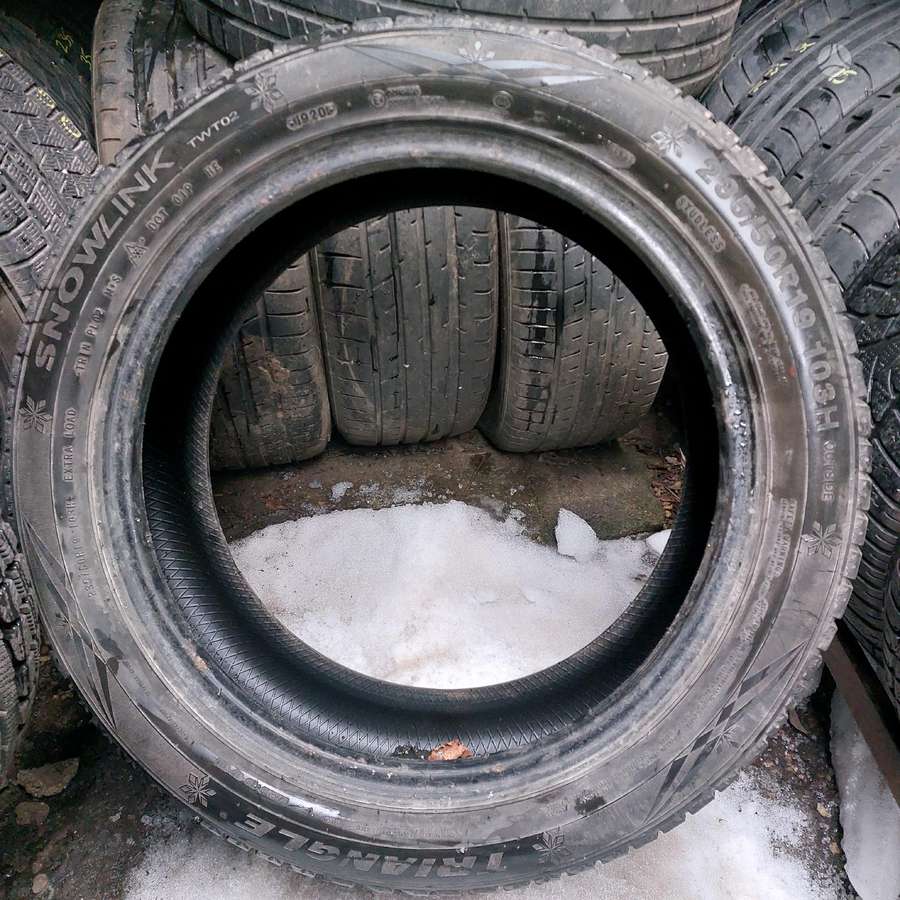 Pirelli, летние 235/50 R19