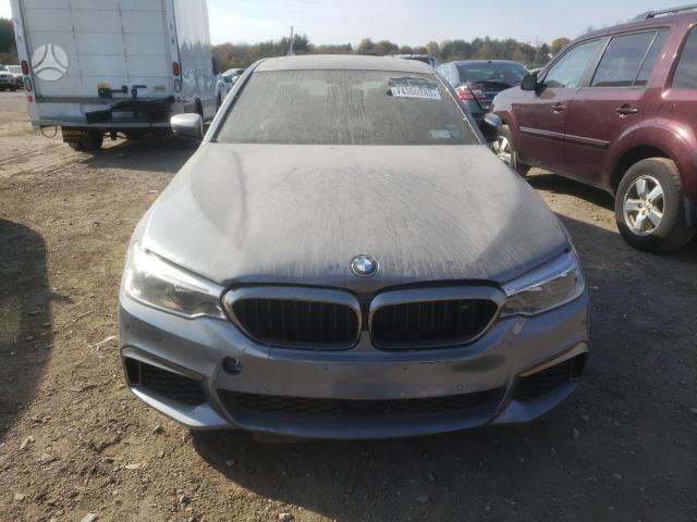BMW M550 детали кузова