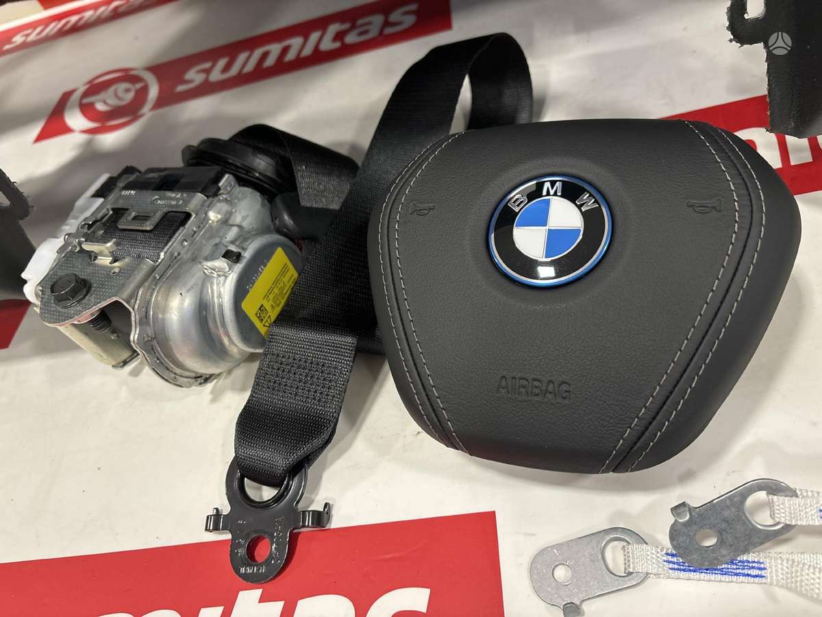 BMW X5 panelė, oro pagalvės, saugos diržai