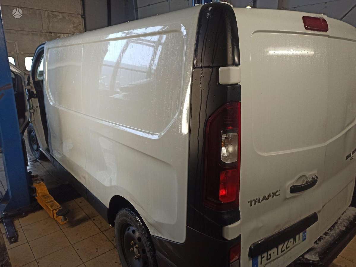 Renault Trafic, krovininiai mikroautobusai