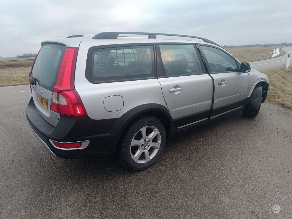Volvo XC70