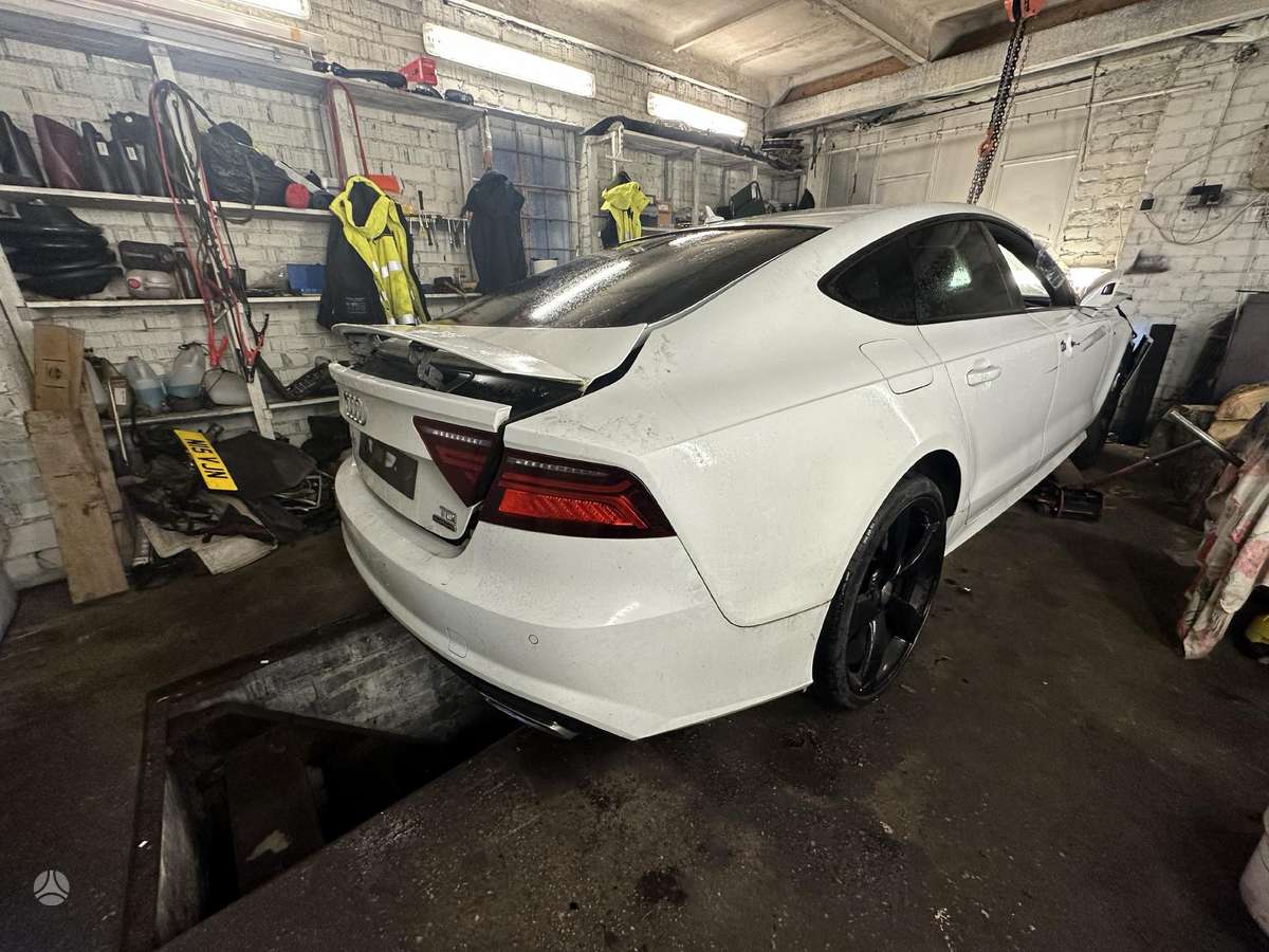 Audi A7 rezerves daļās