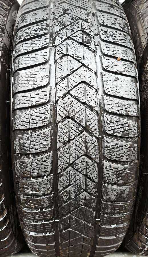 Pirelli, winter 225/60 R18