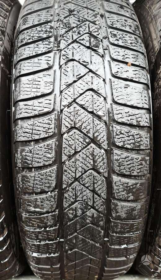 Pirelli, зимние 225/60 R18