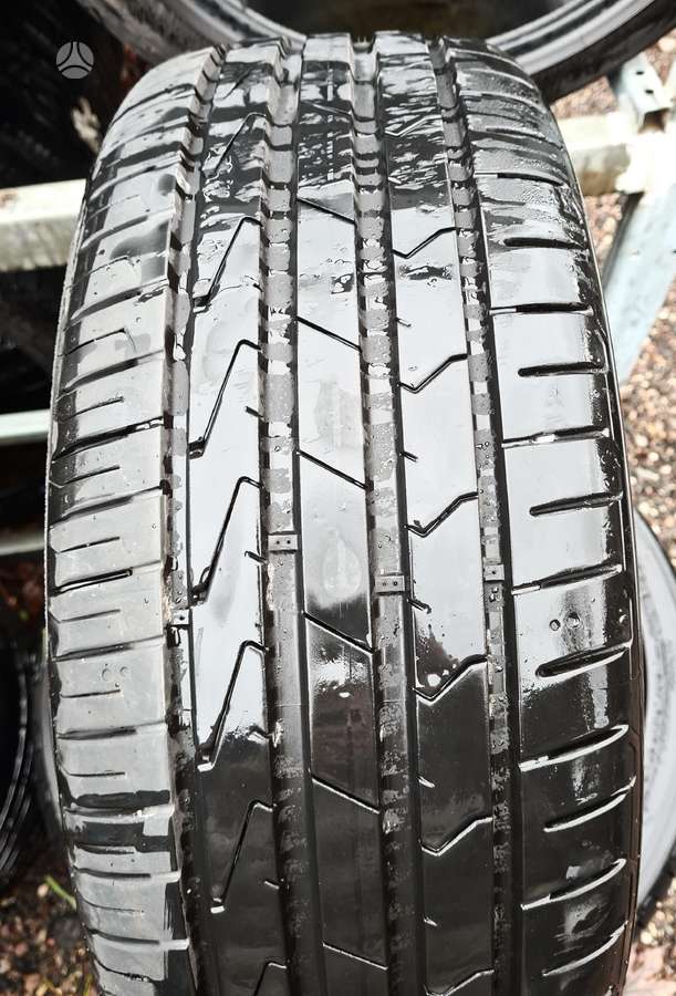 Hankook, летние 215/45 R18