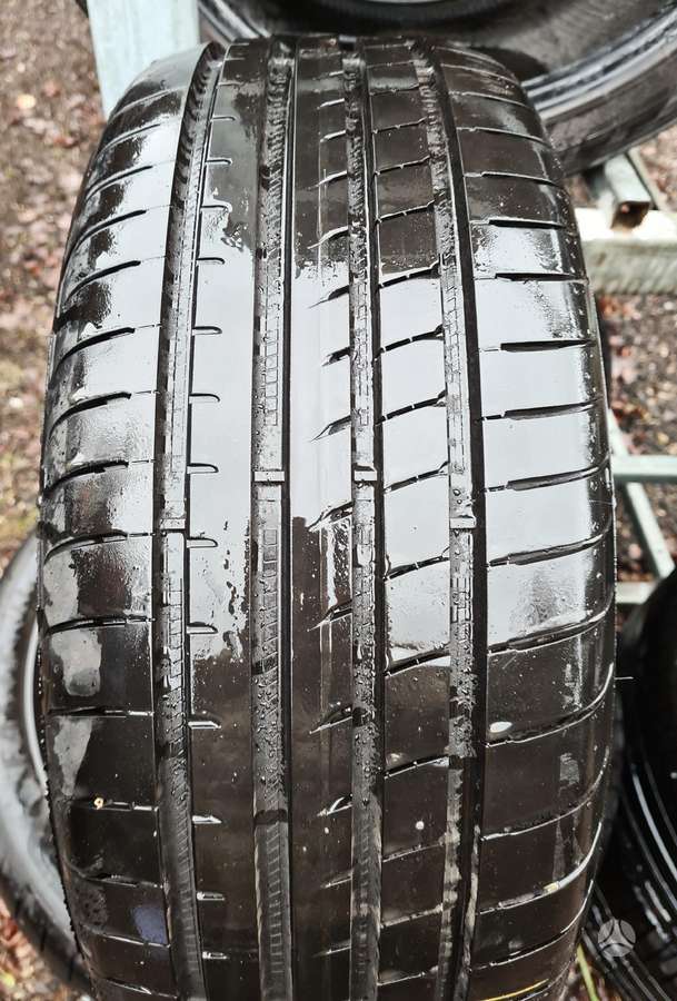 Goodyear, summer 215/45 R18