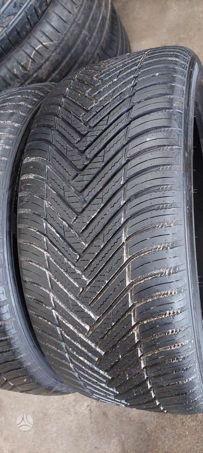 Hankook, всесезонные 245/40 R19
