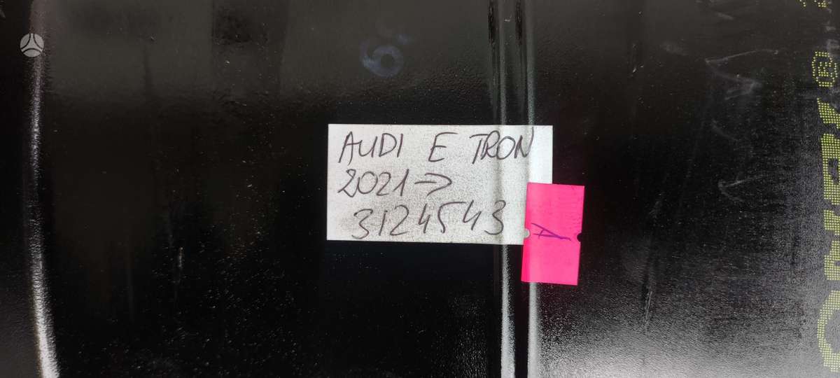 Audi e-tron, 4J3601025AP, Cen12621
