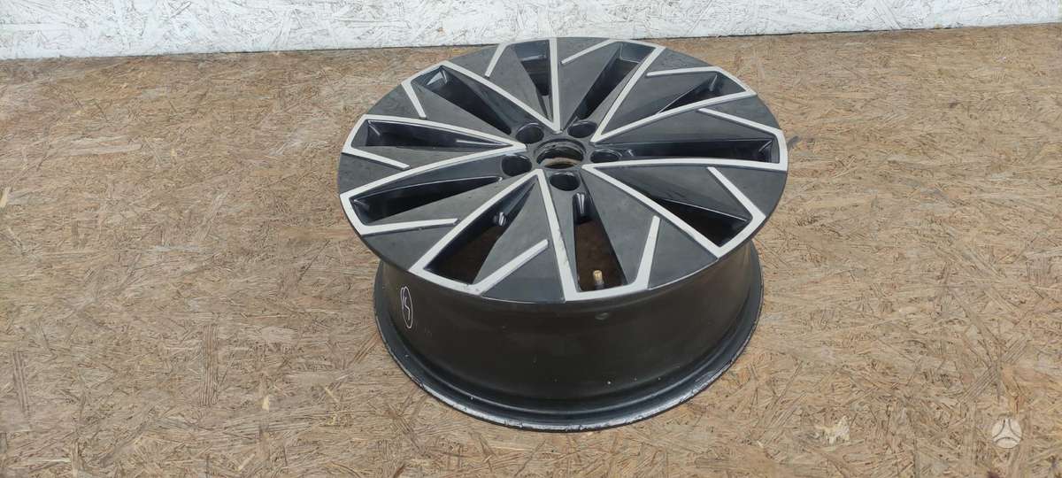 Skoda Kamiq, 658601025F, Cen12645