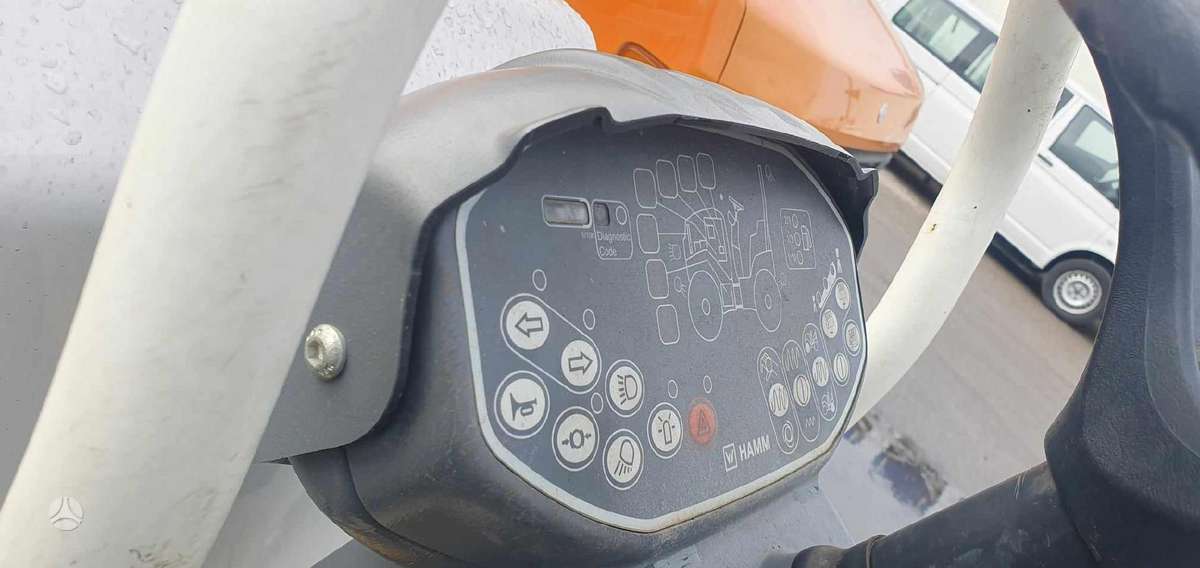 Hamm HD8VV, vibrator / compactor