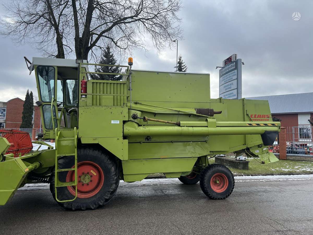 Claas Dominator 85, kombaini