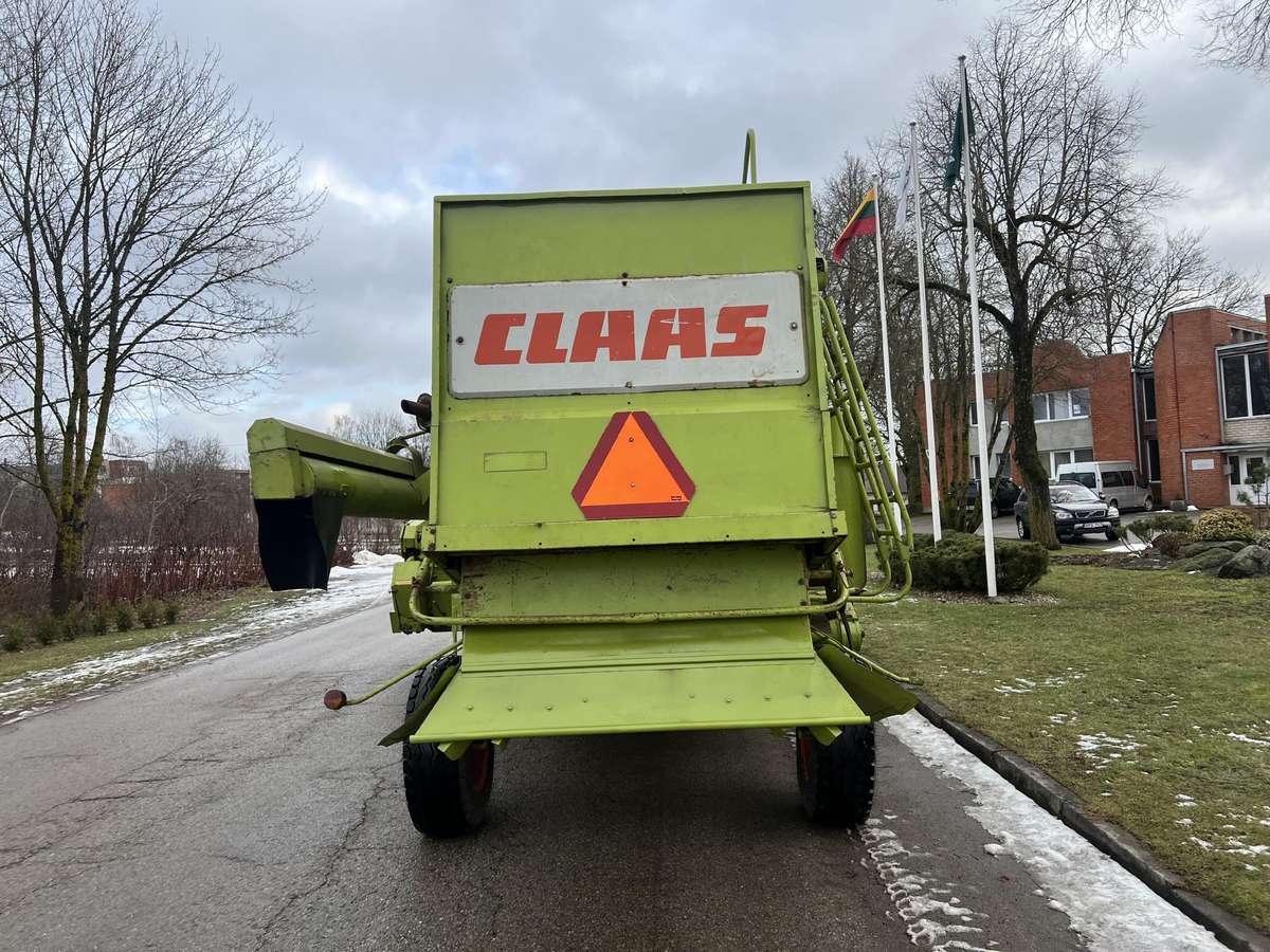 Claas Dominator 85, kombaini
