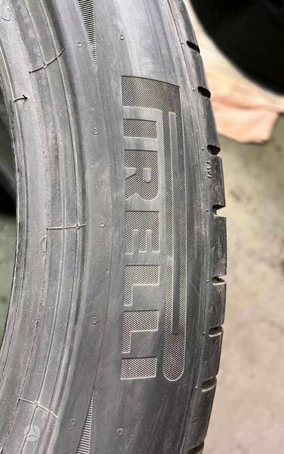 Pirelli, летние 275/40 R20