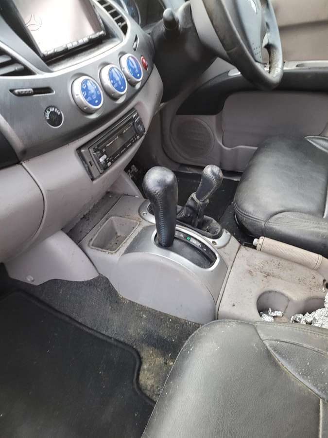 Mitsubishi L200