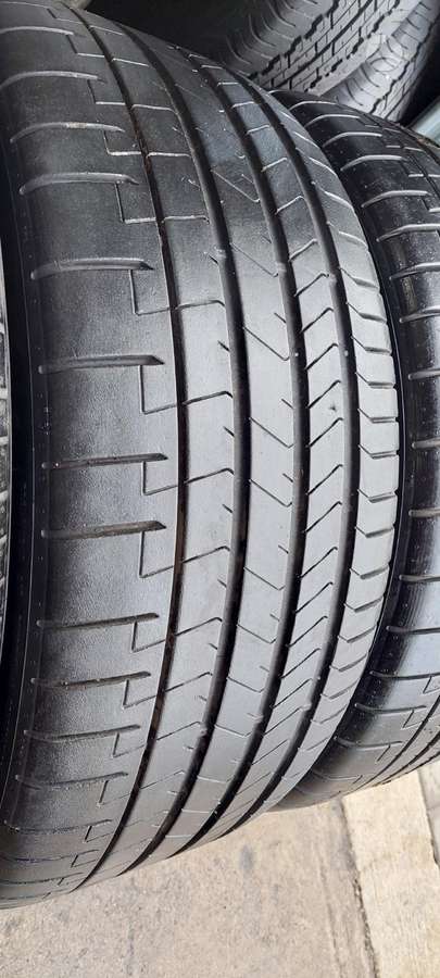 Pirelli, summer 285/35 R23