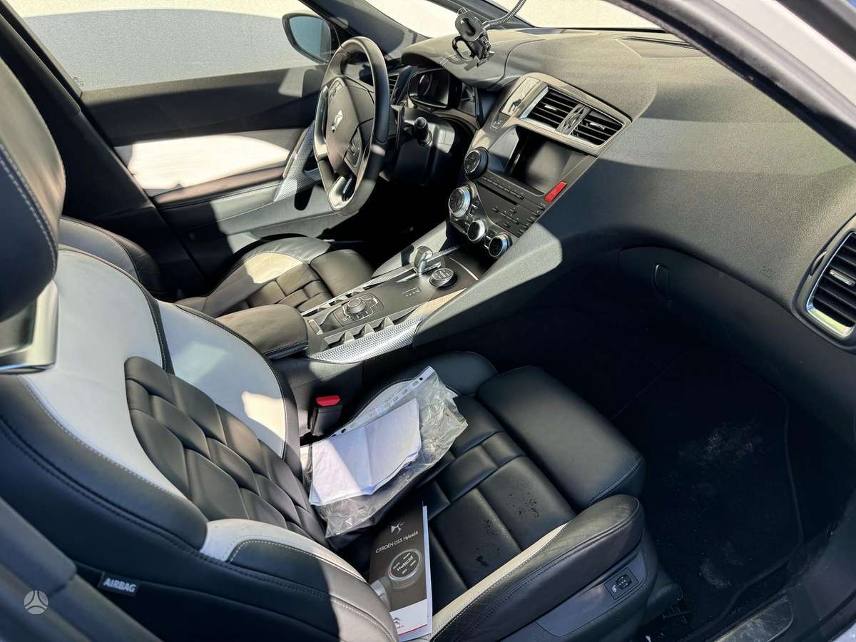 Citroen DS5 body parts