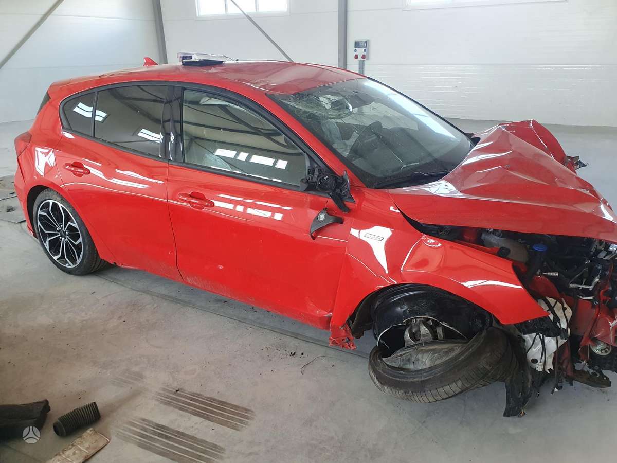 Ford Focus body parts