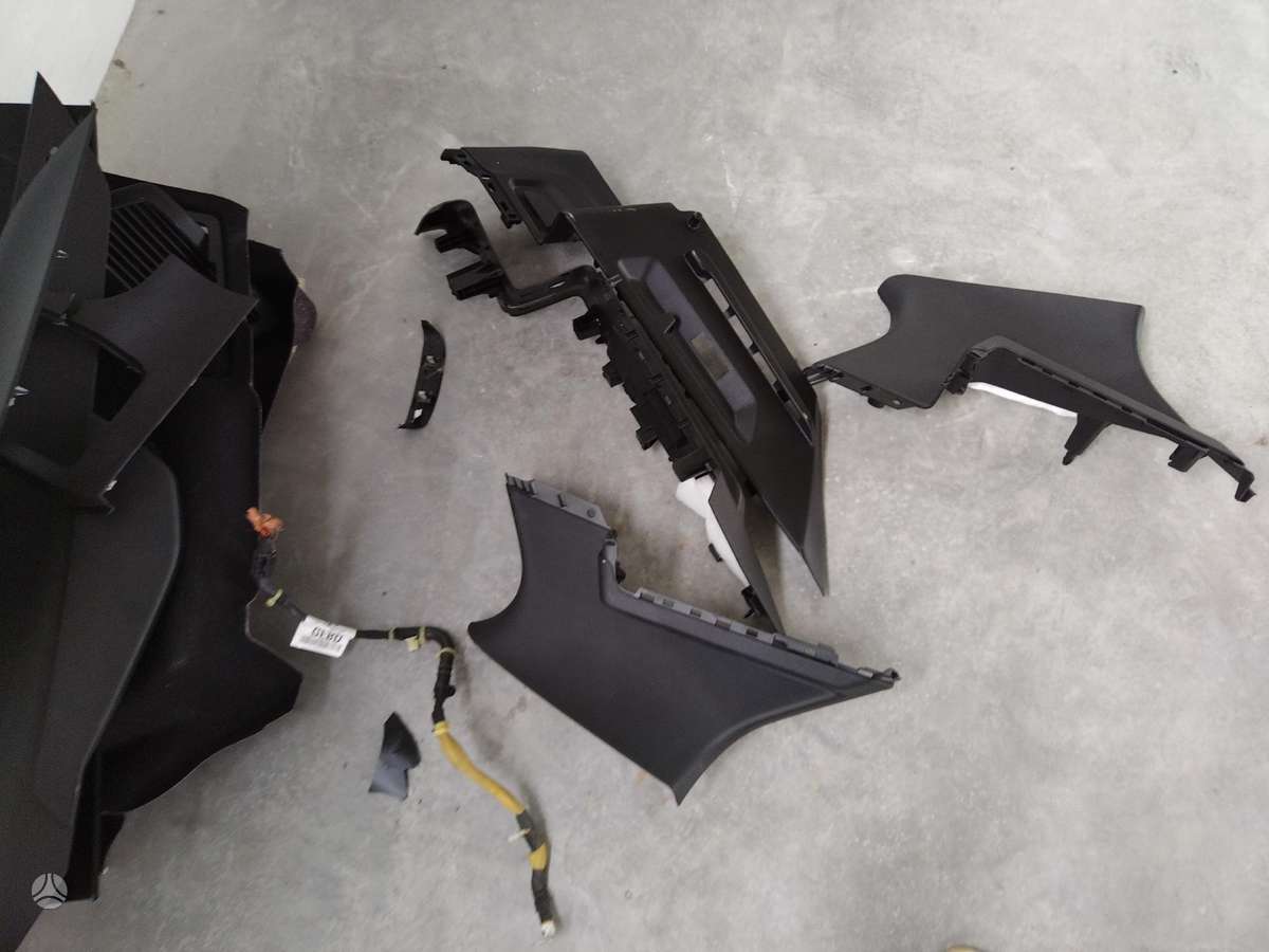 Ford Focus body parts