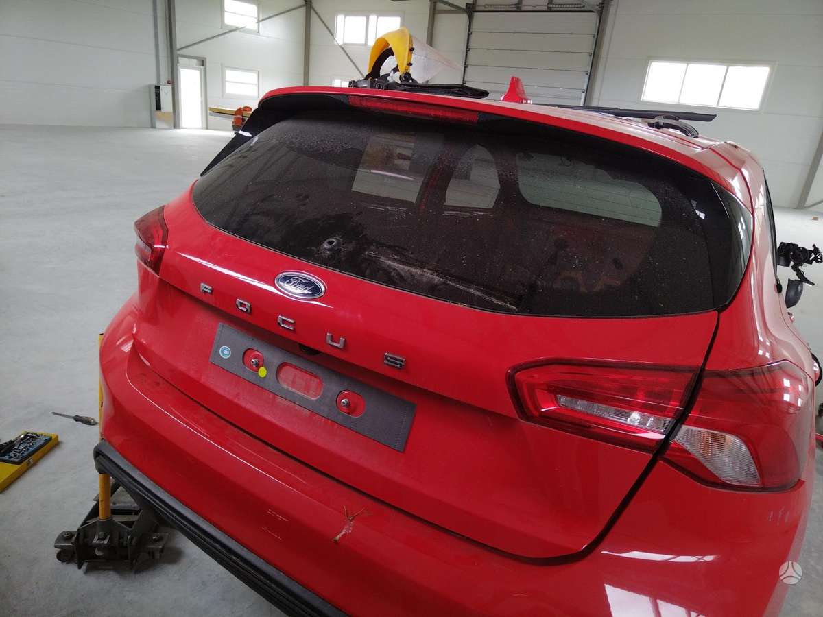 Ford Focus body parts