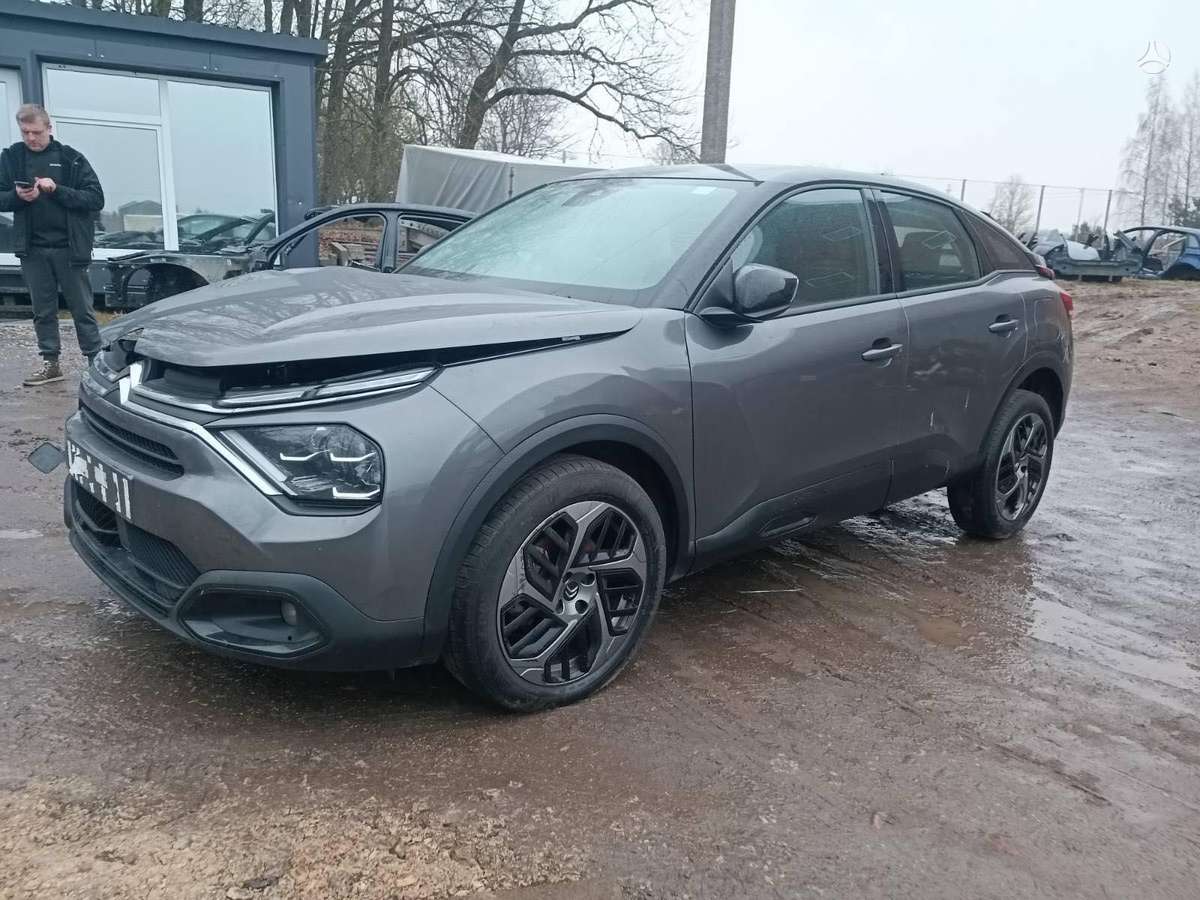 Citroen C4 dalimis