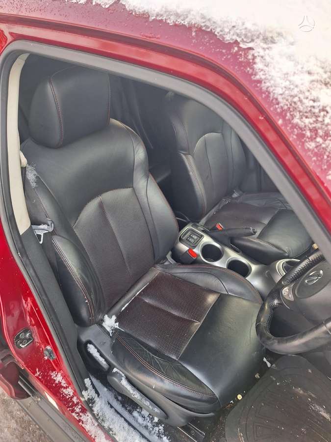 Nissan Juke dalimis