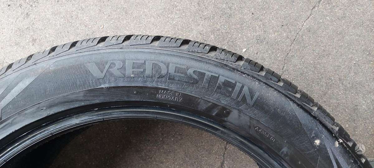 Vredestein, всесезонные 255/45 R19
