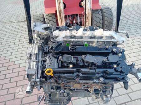 Nissan Murano variklio detalės