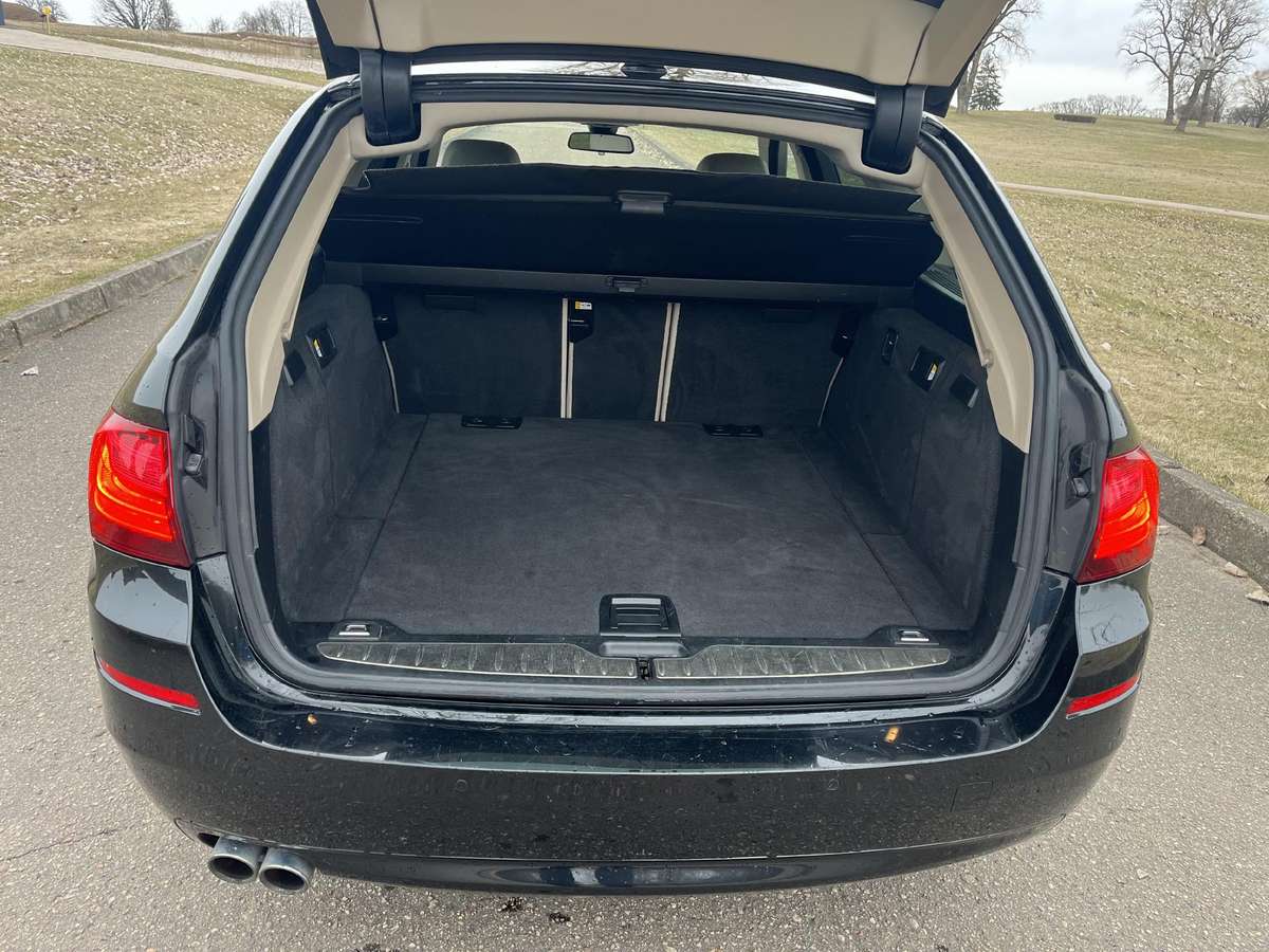 BMW 520, 2.0 l., wagon