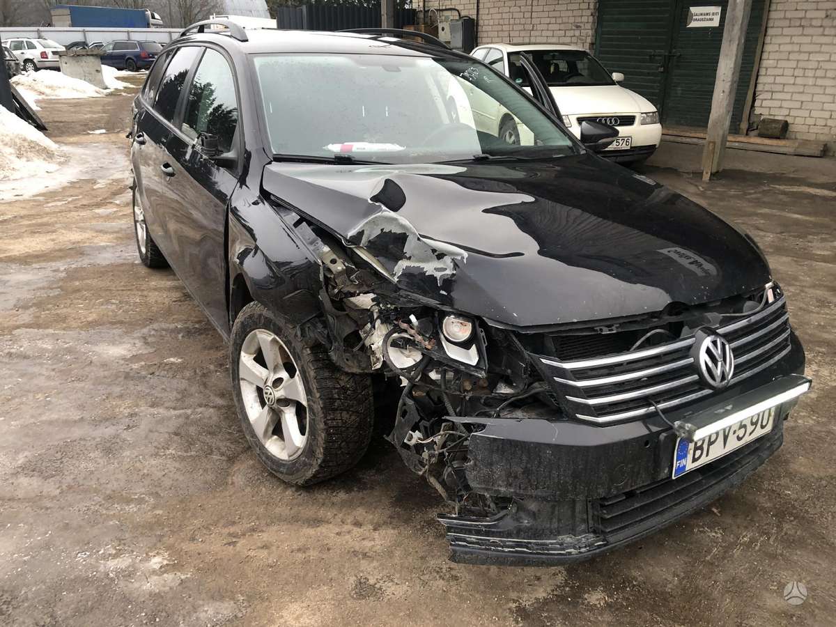 Volkswagen Passat for parts