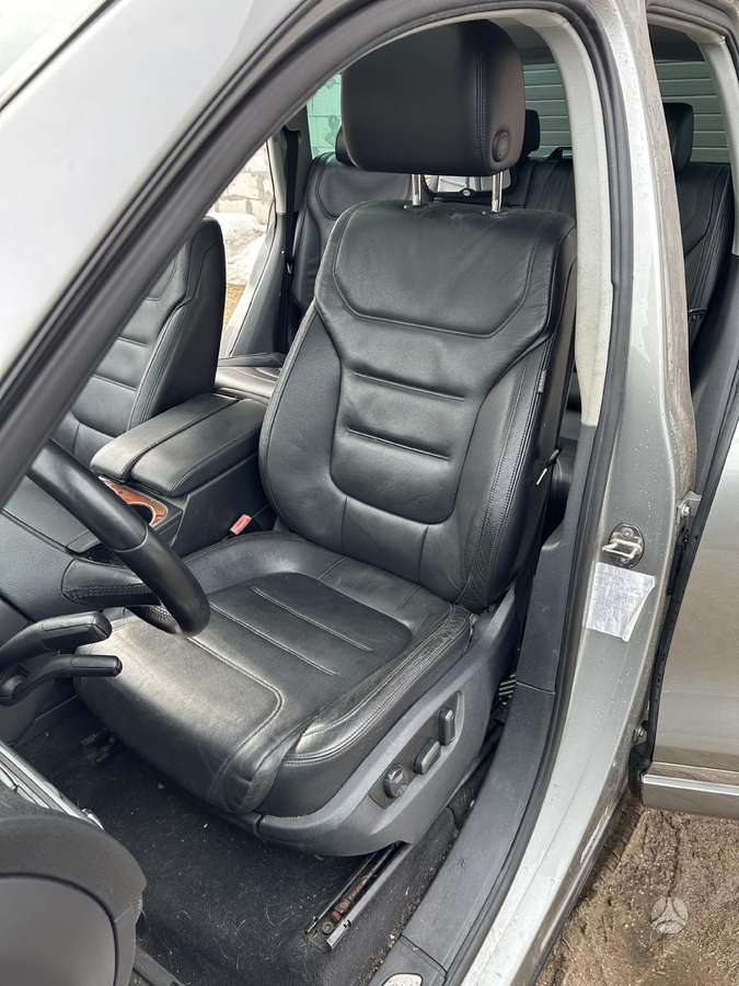 Volkswagen Touareg по частям