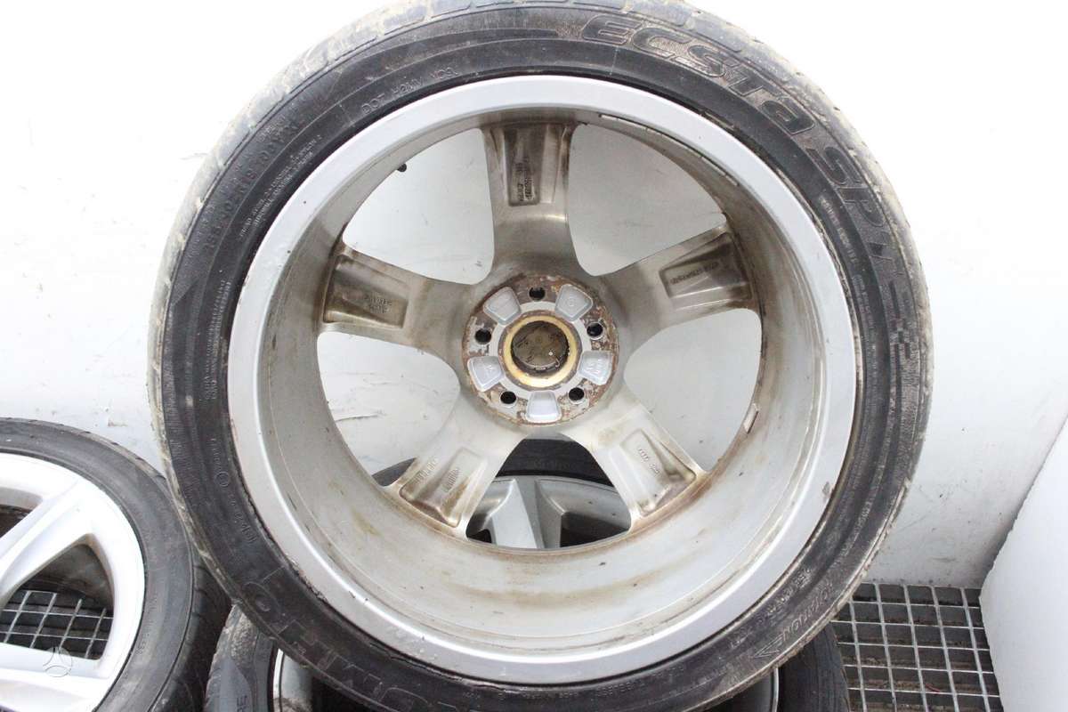 Audi A8, light alloy, R19