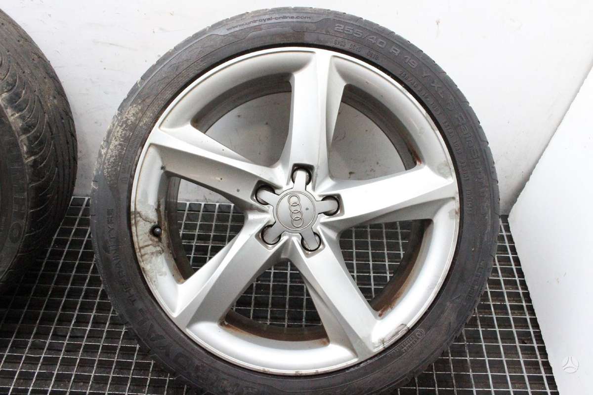 Audi A8, light alloy, R19