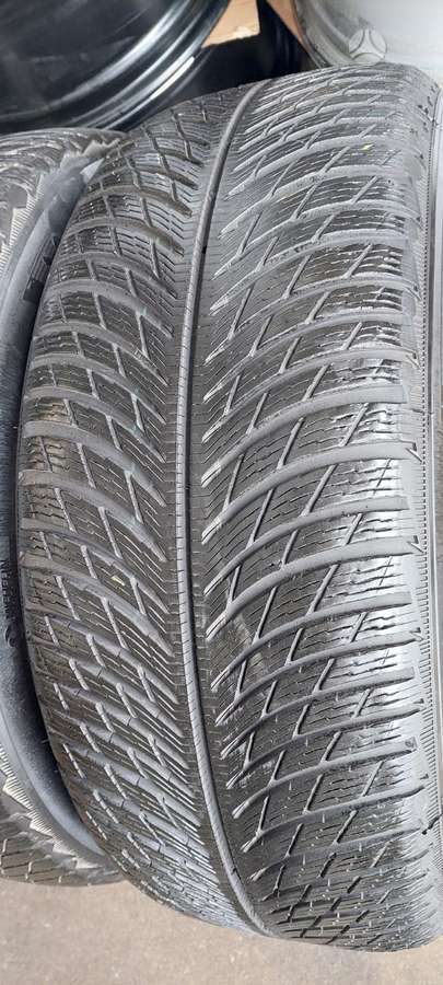 Michelin, winter 235/50 R19