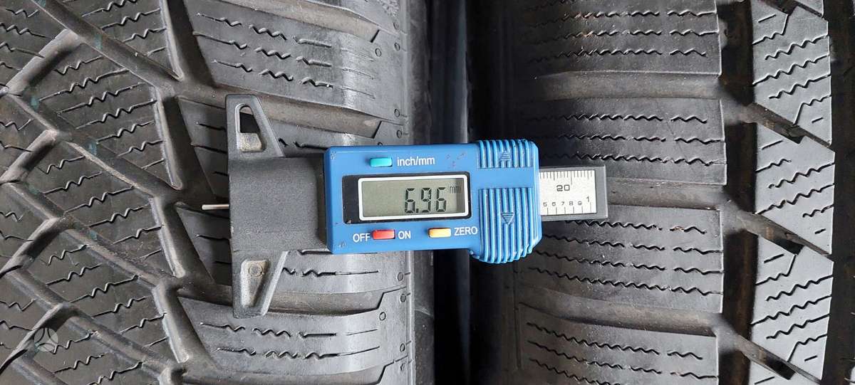 Continental, žieminės 235/55 R19