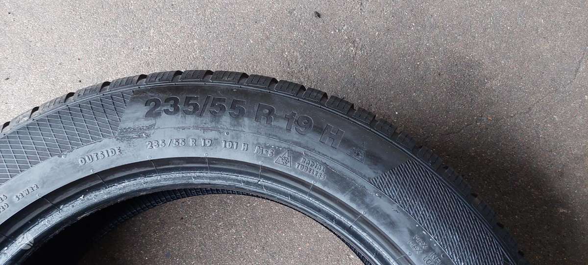 Continental, žieminės 235/55 R19