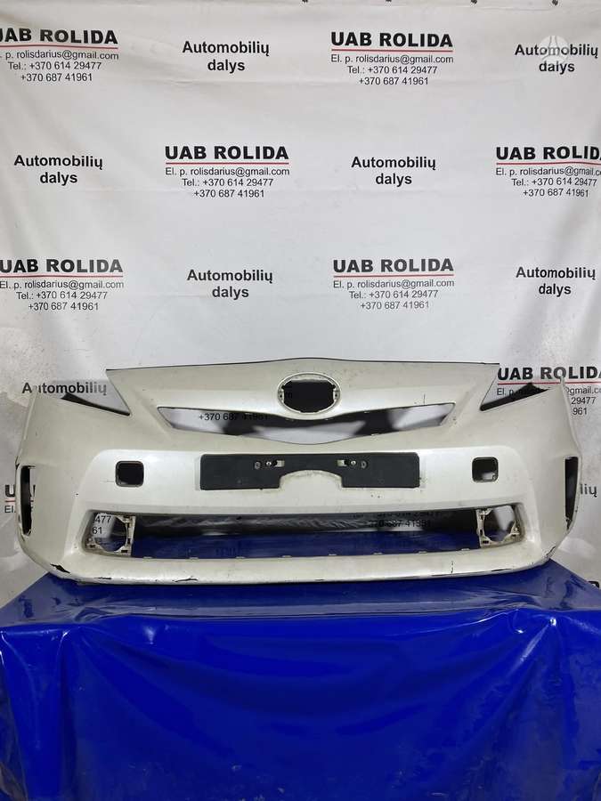 Toyota Prius+ body parts