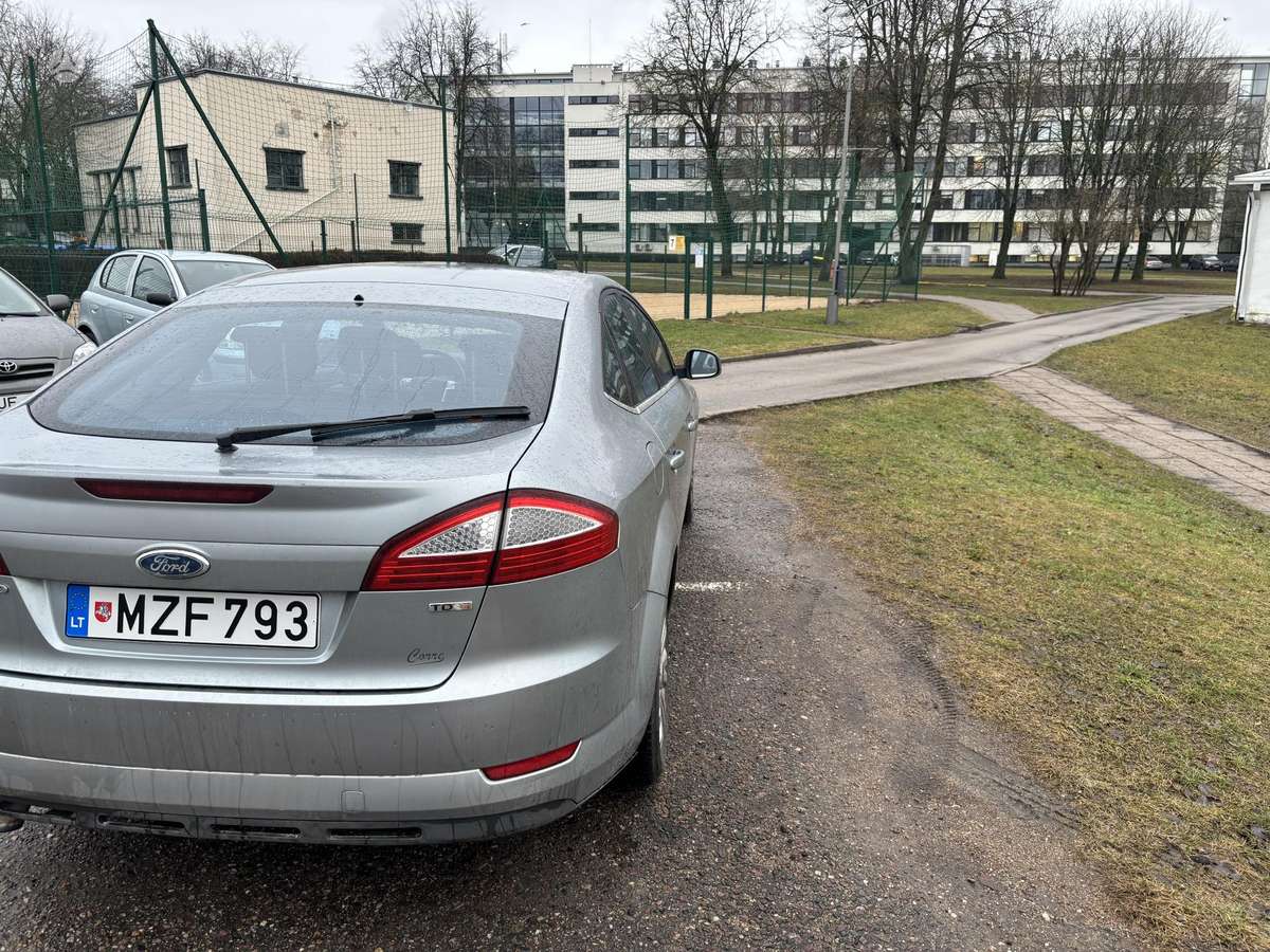 Volkswagen Passat, universalas