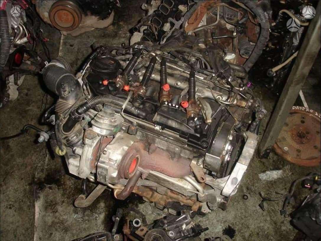 Audi A3 variklio detalės