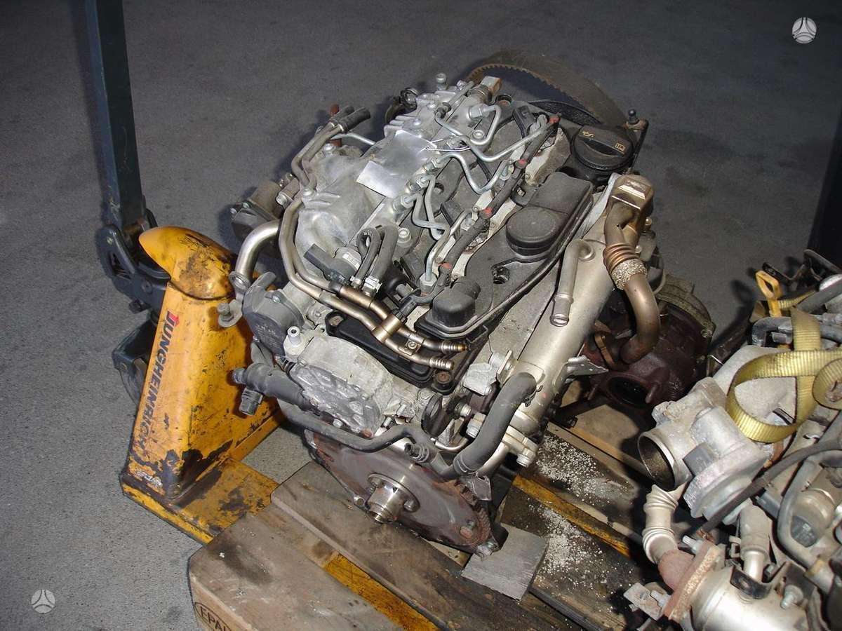 Audi A4, CAG, variklio detalės